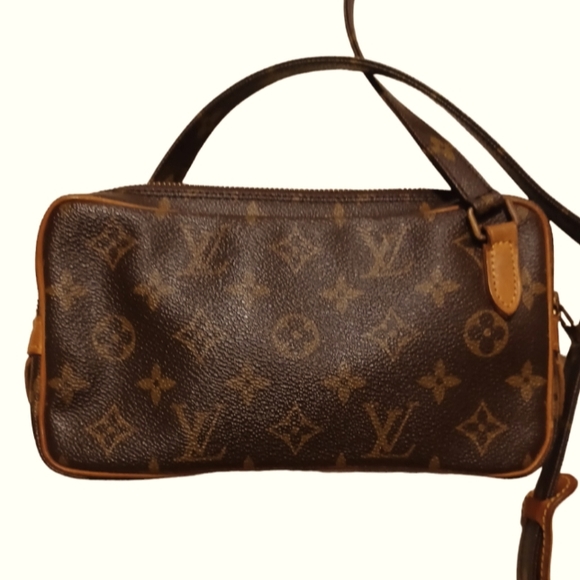 ✨️LOUIS VUITTON MONOGRAM  POCHETTE MARLY BANDOULIÈRE CROSSBODY - Picture 7 of 12